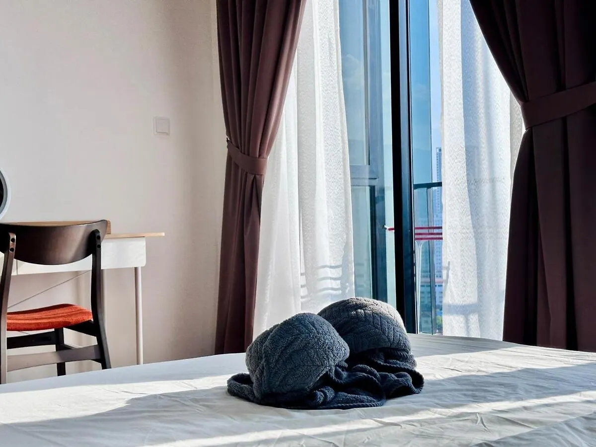 Luxury 2Br Sunnysuite Sky Pool Breathtaking Views Τζωρτζ Τάουν